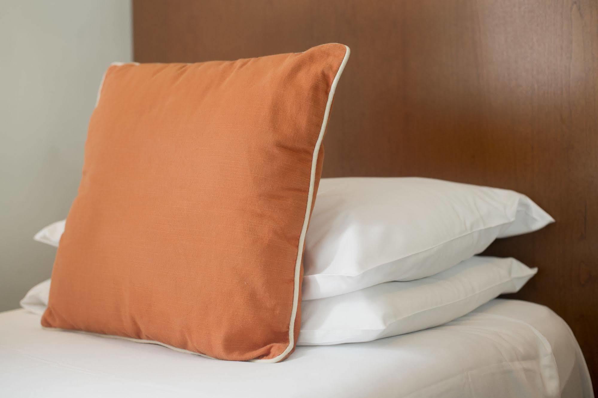7Hotel Diner Halstead  Luaran gambar